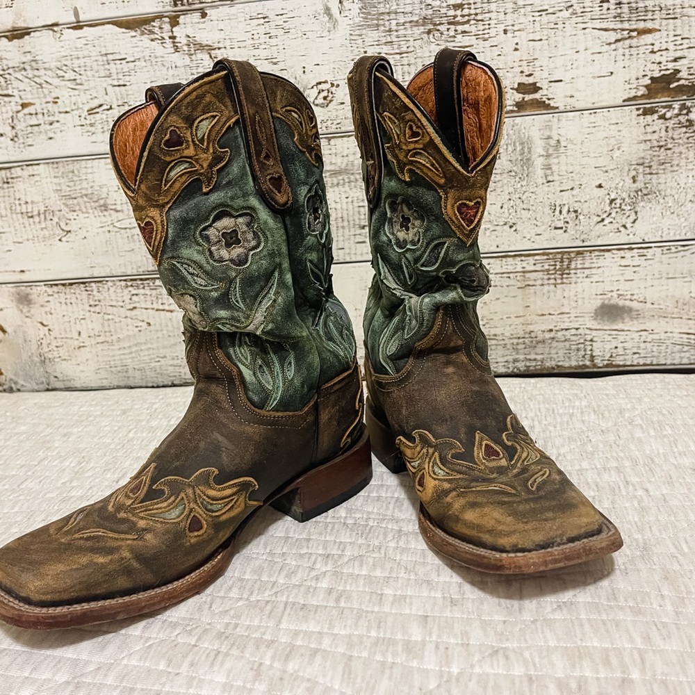 DAN POST BOOTS Vintage Blue Bird, leather cowboy boots. Size 8